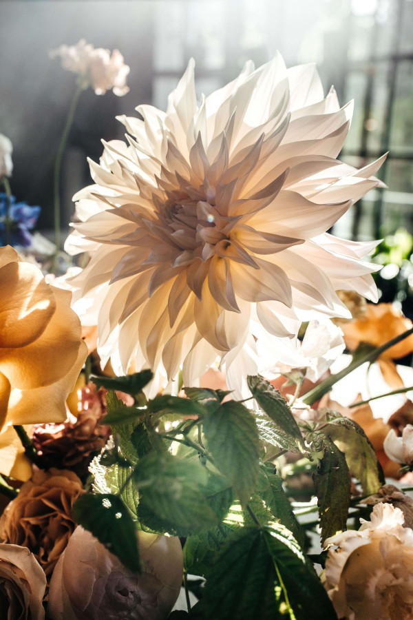 Осенняя свадьба Анны и Расима в ресторане