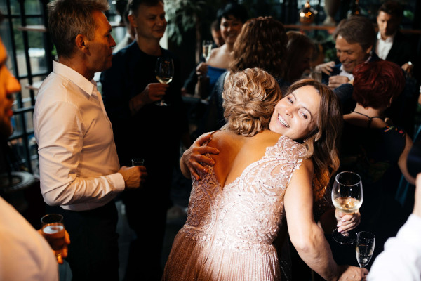 Осенняя свадьба Анны и Расима в ресторане