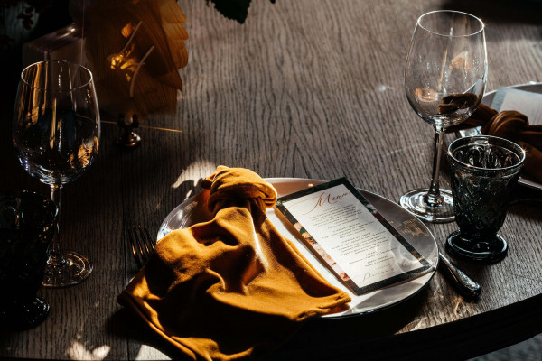 Осенняя свадьба Анны и Расима в ресторане