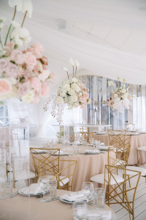 Классическая свадьба Ольги и Николая в нежно-розовых