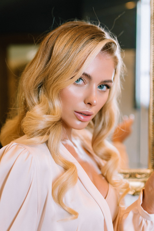 Утро невесты: пример фотосессии в итальянском стиле