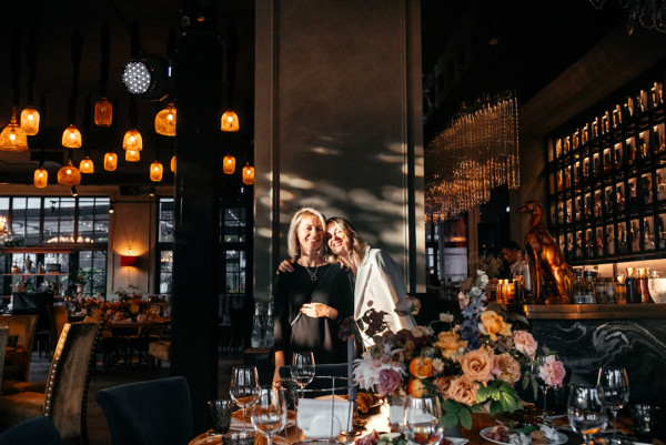 Осенняя свадьба Анны и Расима в ресторане