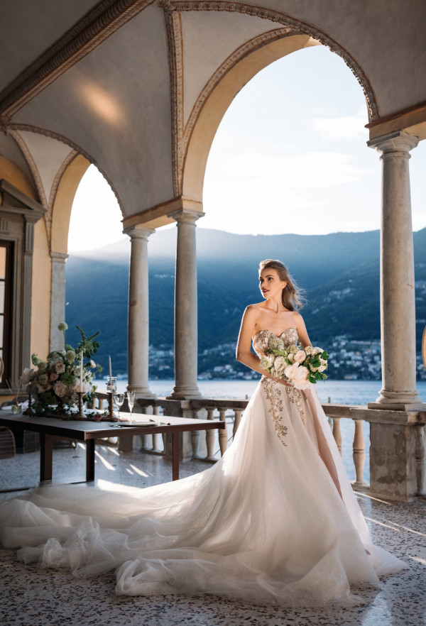 Нежные и воздушные платья Galia Lahav —