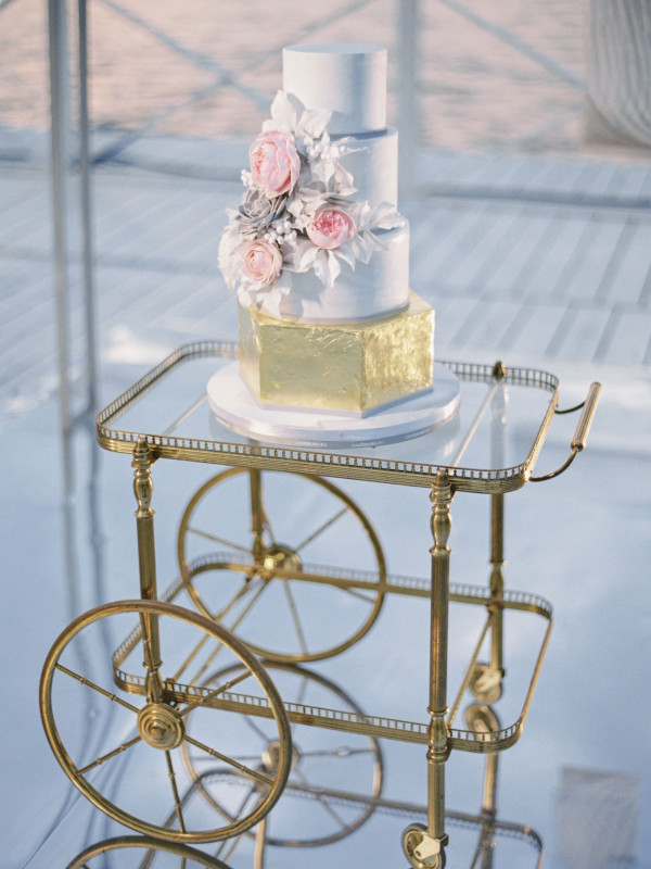 Классическая свадьба Ольги и Николая в нежно-розовых