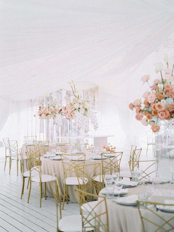 Классическая свадьба Ольги и Николая в нежно-розовых