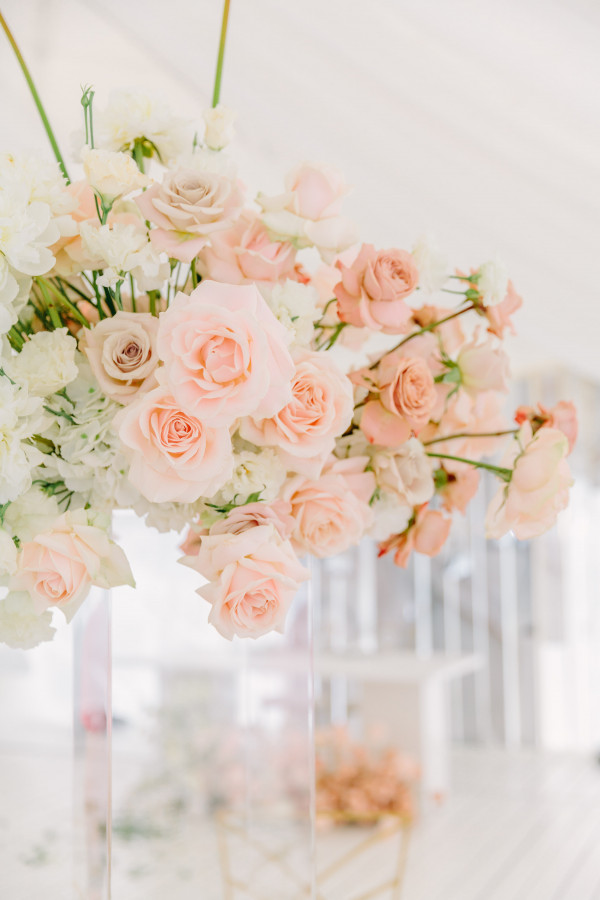 Классическая свадьба Ольги и Николая в нежно-розовых