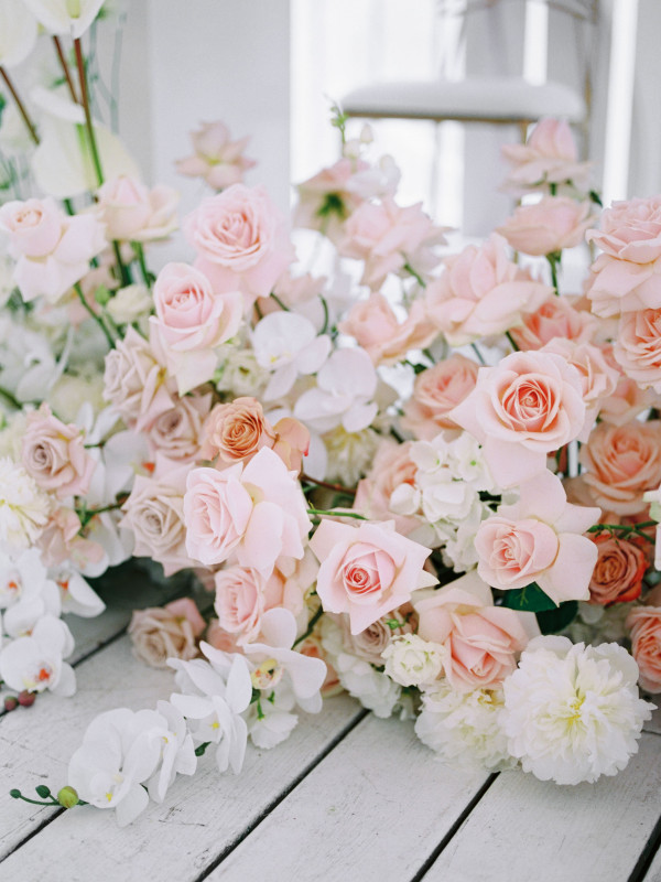 Классическая свадьба Ольги и Николая в нежно-розовых