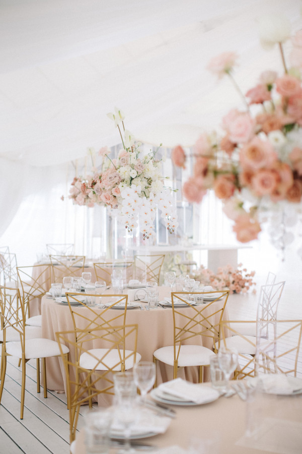 Классическая свадьба Ольги и Николая в нежно-розовых