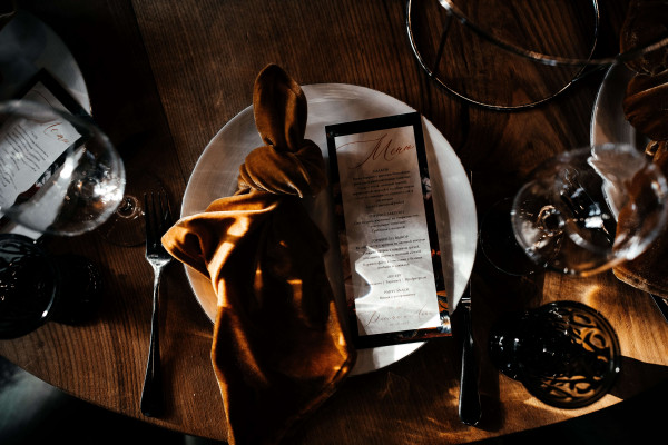 Осенняя свадьба Анны и Расима в ресторане