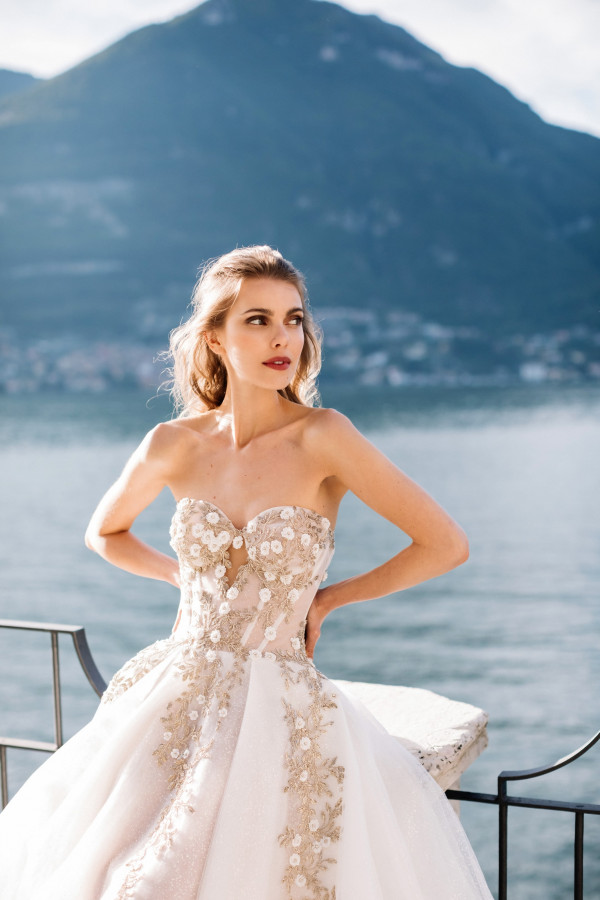 Нежные и воздушные платья Galia Lahav —