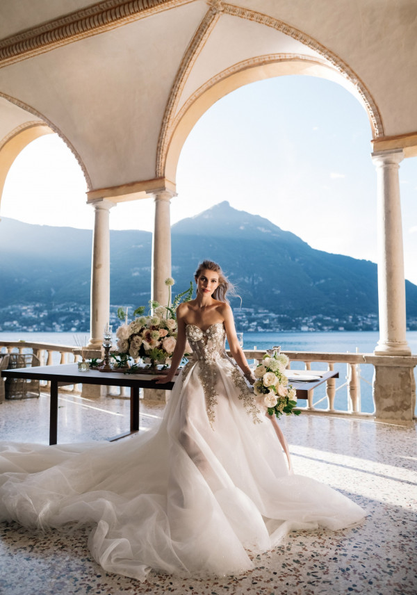 Нежные и воздушные платья Galia Lahav —