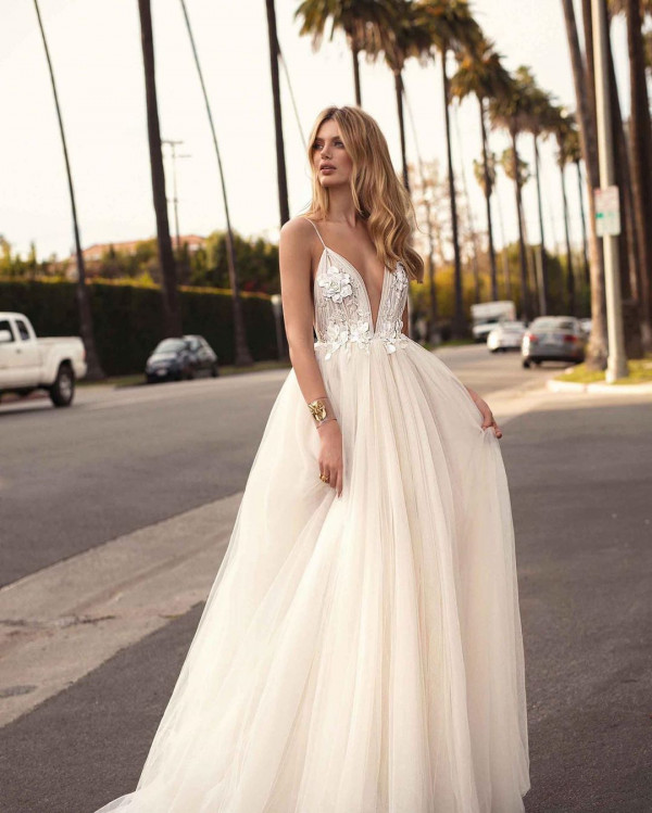 Свадебные платья: 5 пышных моделей для современных