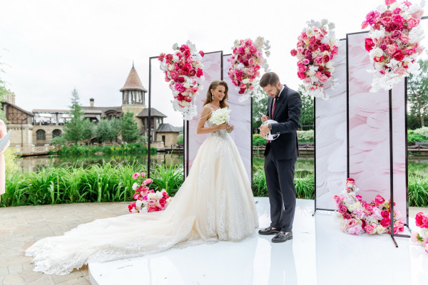 Свадьба футболиста Алексея Сутормина и Марины в