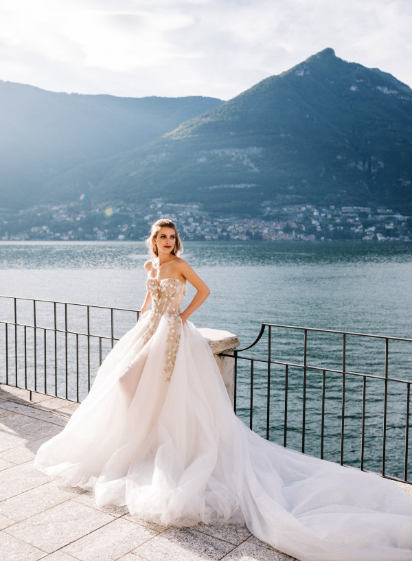 Нежные и воздушные платья Galia Lahav —