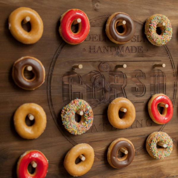 Мороженое с золотом, пончиковые станции и другие