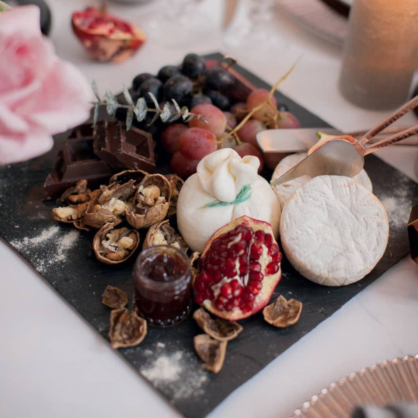 Мороженое с золотом, пончиковые станции и другие