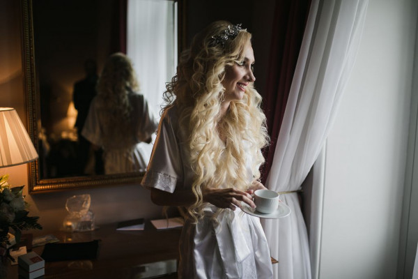 Красно-золотая свадьба Юлии и Дениса в отеле