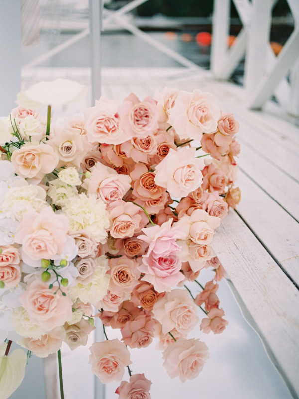 Классическая свадьба Ольги и Николая в нежно-розовых