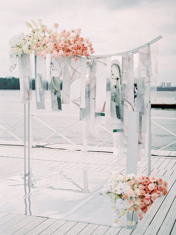 Классическая свадьба Ольги и Николая в нежно-розовых