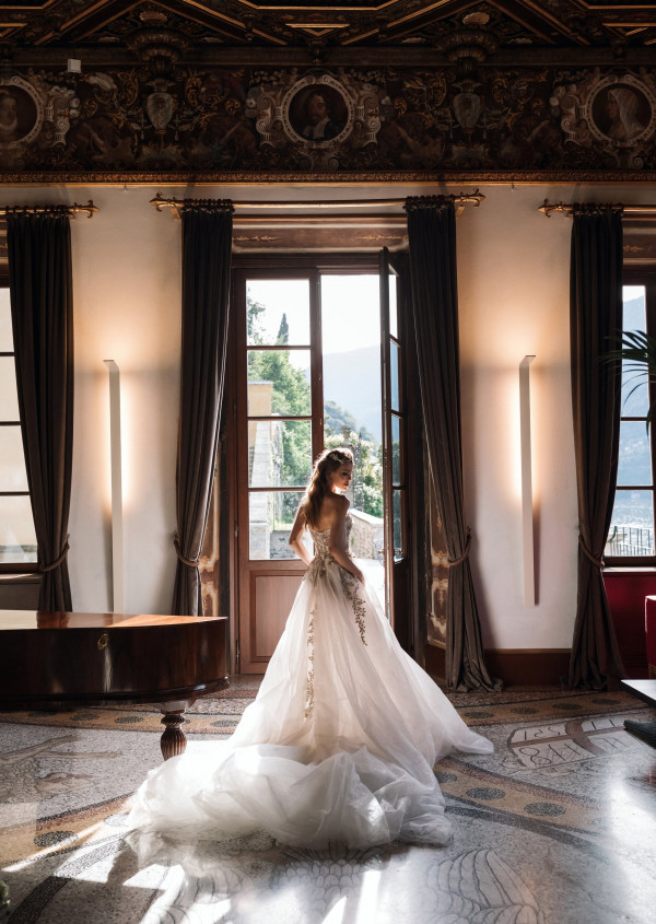 Нежные и воздушные платья Galia Lahav —