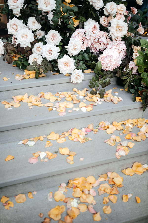 Осенняя свадьба Анны и Расима в ресторане