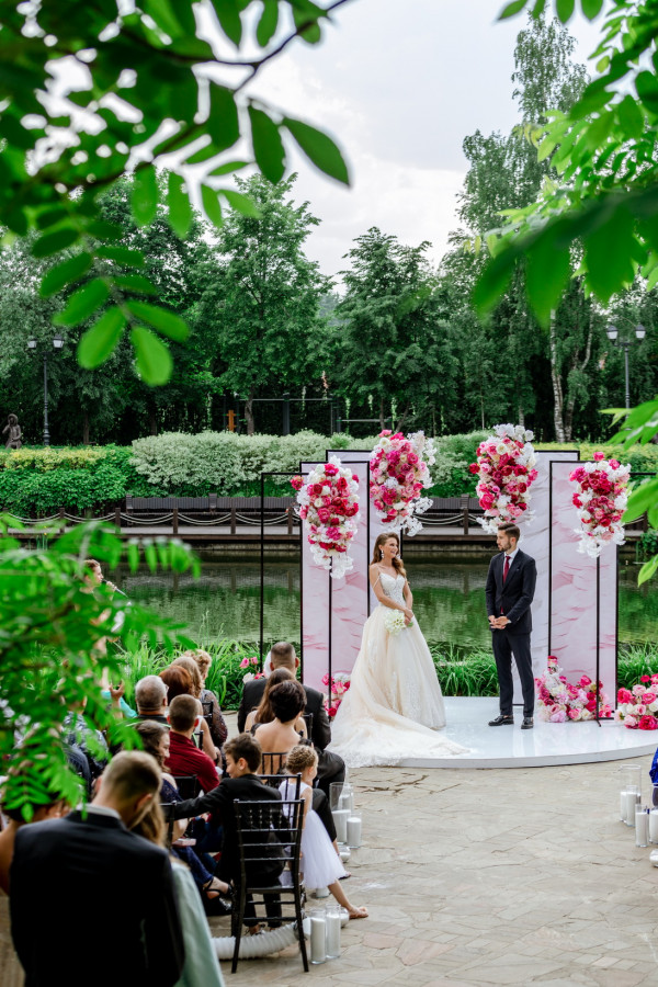 Свадьба футболиста Алексея Сутормина и Марины в