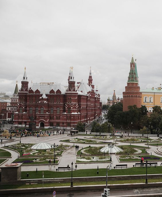 Красно-золотая свадьба Юлии и Дениса в отеле