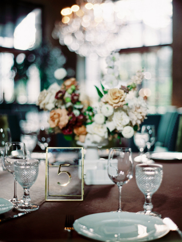 Элегантная свадьба в интерьерах ресторана MODUS