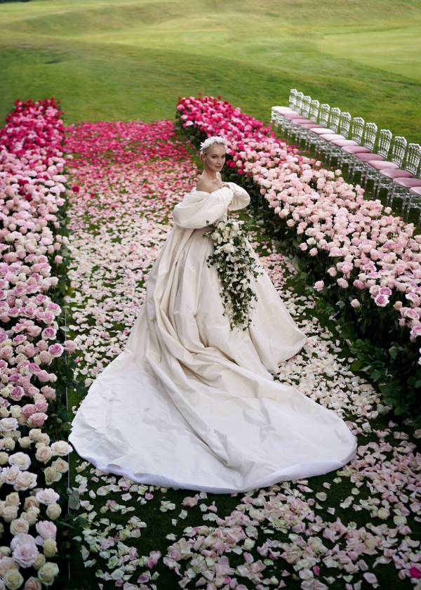 Свадьба в стиле Dior, которая «взорвала» инстаграм
