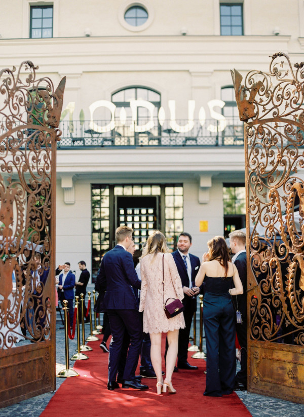 Элегантная свадьба в интерьерах ресторана MODUS