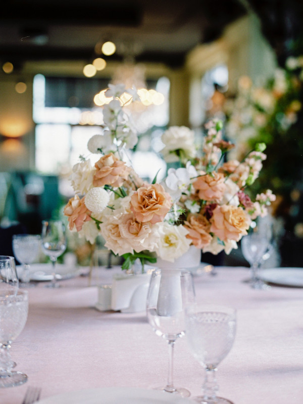 Элегантная свадьба в интерьерах ресторана MODUS