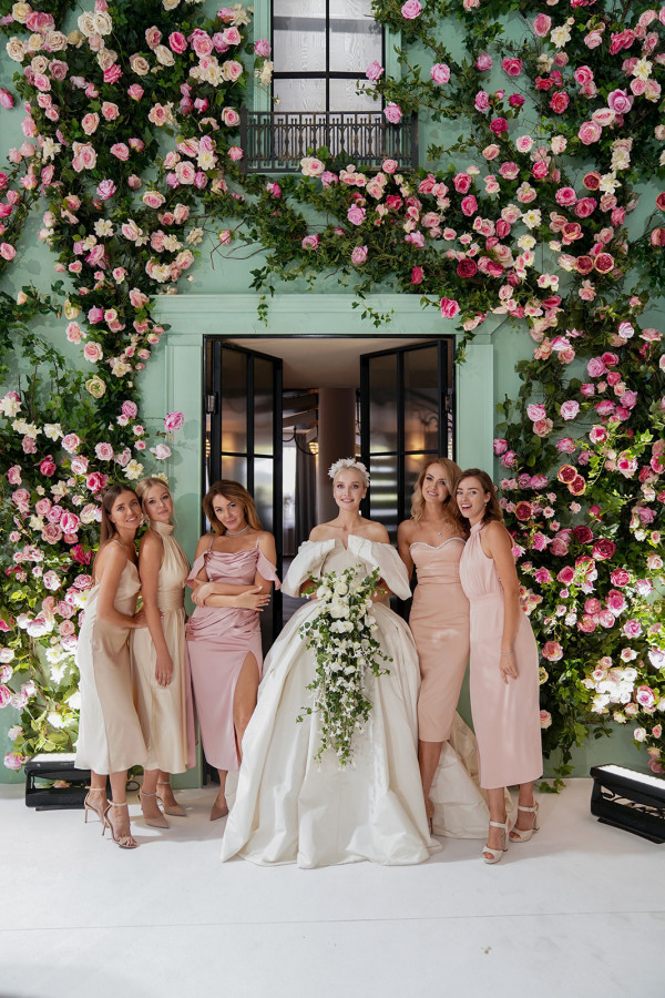 Свадьба в стиле Dior, которая «взорвала» инстаграм