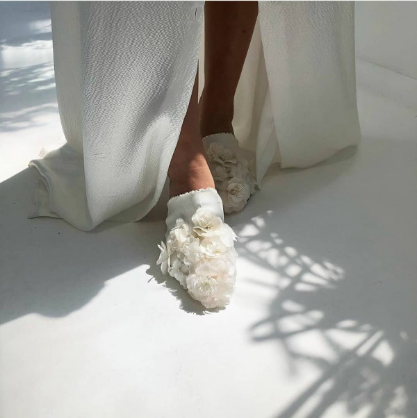 Как разносить свадебные туфли