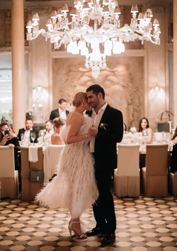 Стильный свадебный ужин в ресторане Cristal Room