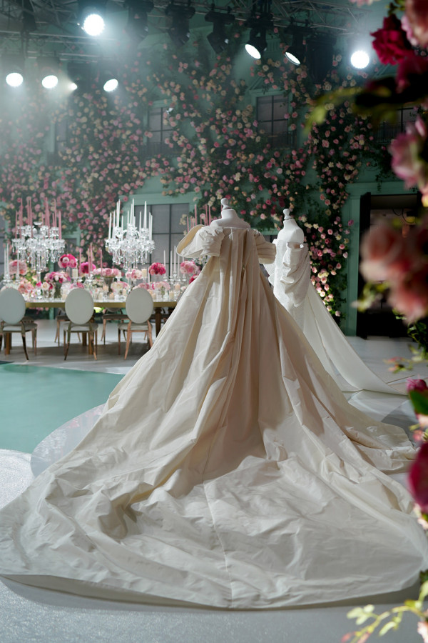 Свадьба в стиле Dior, которая «взорвала» инстаграм