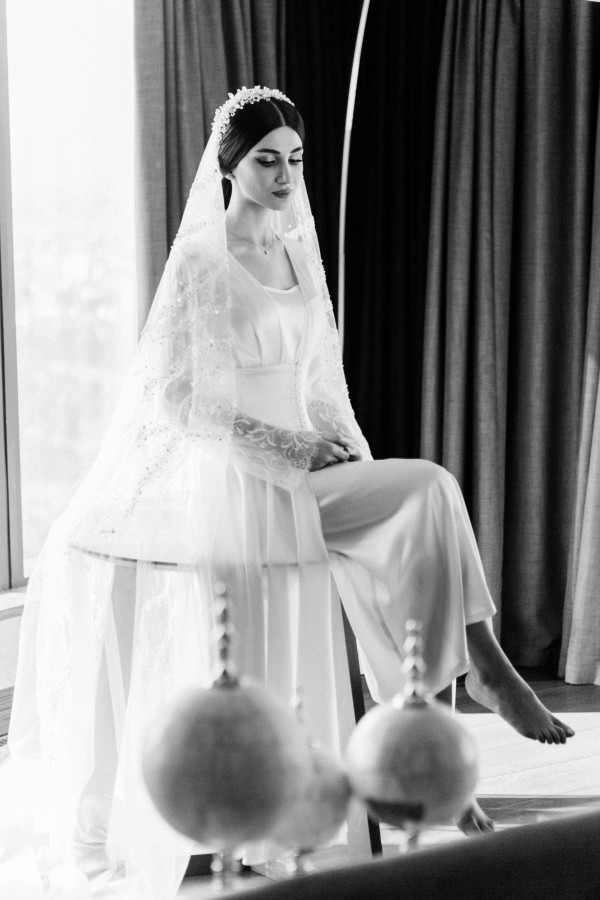 Невеста Диана в платье Valdrin Sahiti и