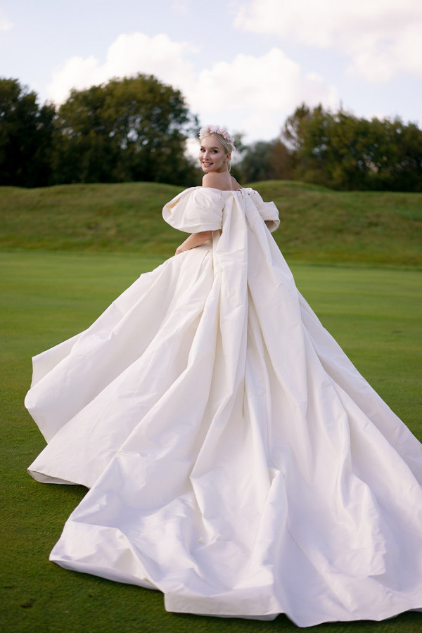 Свадьба в стиле Dior, которая «взорвала» инстаграм