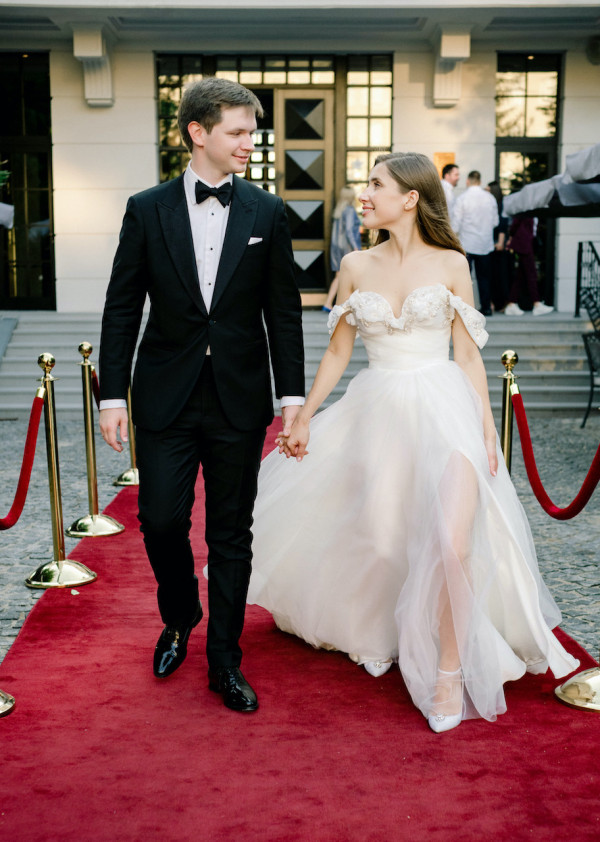 Элегантная свадьба в интерьерах ресторана MODUS