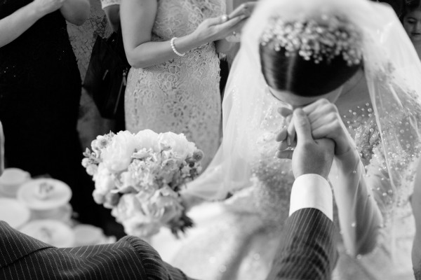 Невеста Диана в платье Valdrin Sahiti и