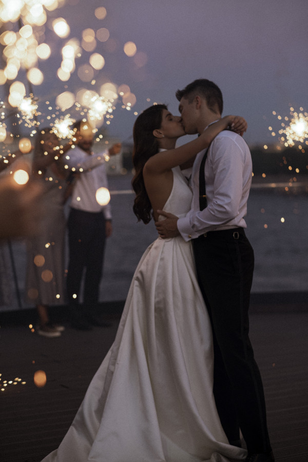 Свадьба в классическом стиле в серии фотографа