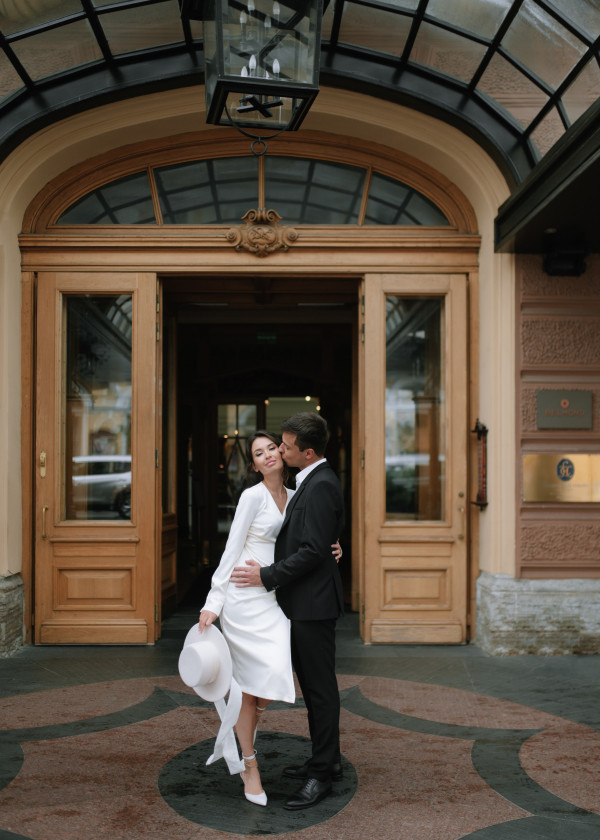 Свадьба с белоснежным декором в особняке