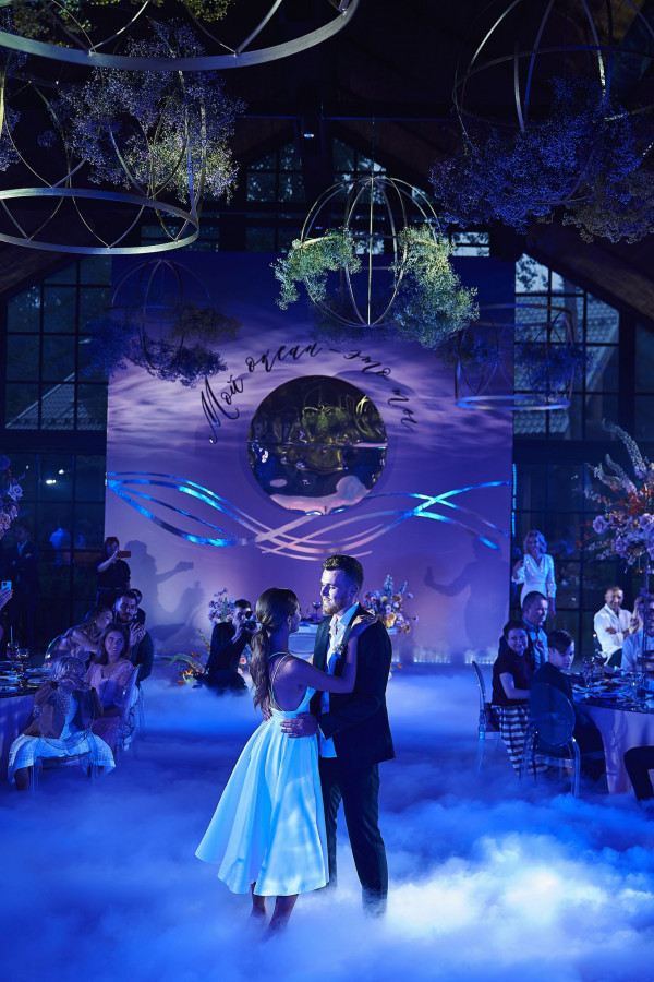 Свадьба агентства Kate&Leo с разноцветным декором