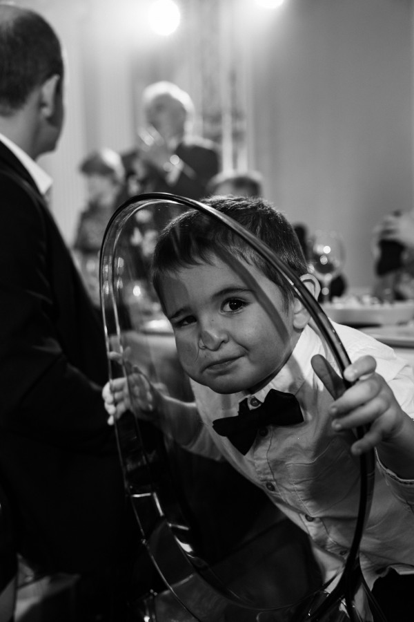 Веселая свадьба молодой пары в особняке Путилова