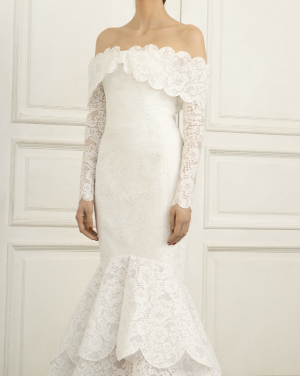 12 кружевных свадебных платьев, которые можно найти