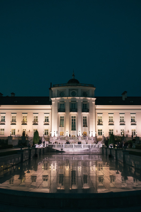 Сказочная свадьба под открытым небом в Villa