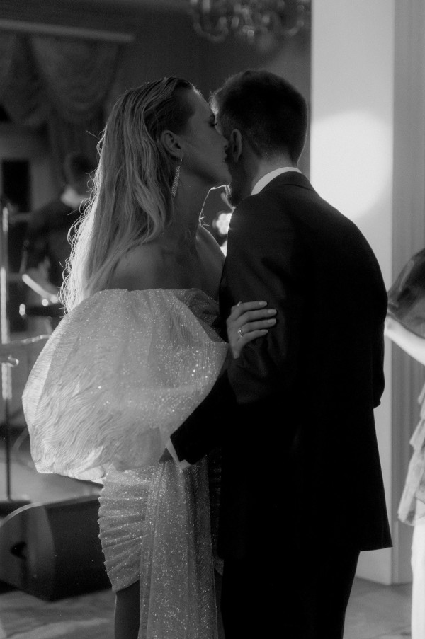 Сказочная свадьба под открытым небом в Villa