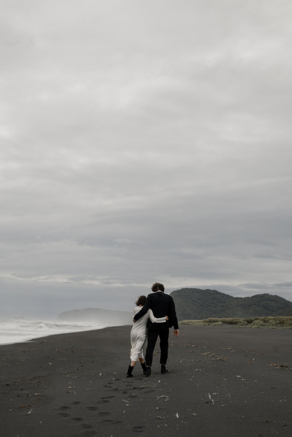 Как прошла лавстори на берегу Тихого океана