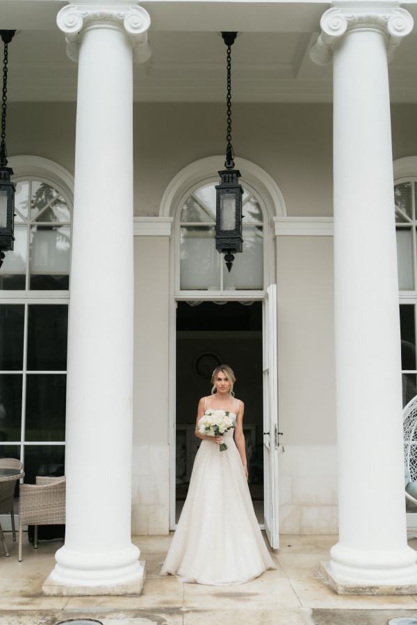 Лаконичная свадьба на поле для гольфа