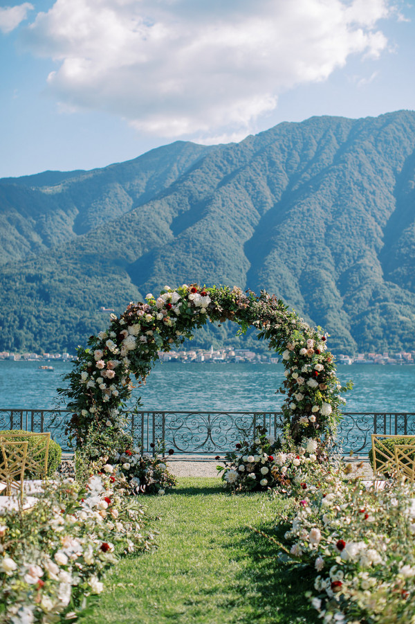 Свадьба на вилле Balbiano от агентства Happy