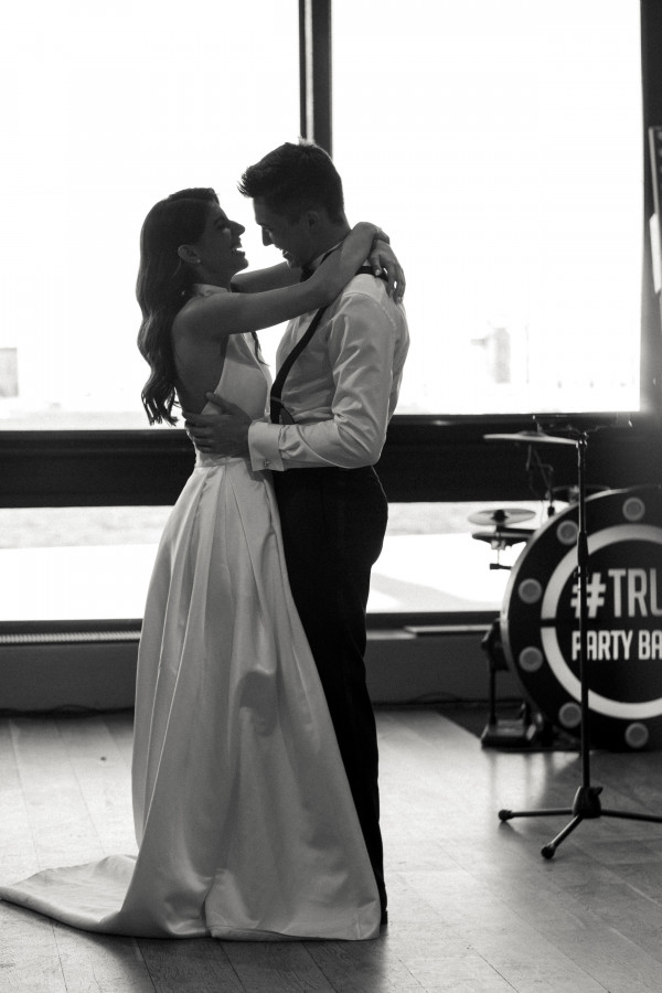 Свадьба в классическом стиле в серии фотографа